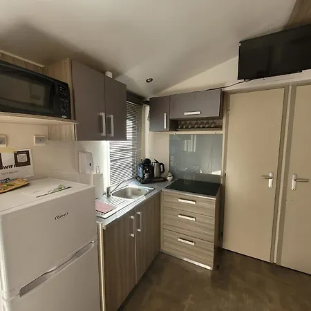 Κάμπινγκ Domus Laura Europapark 20min